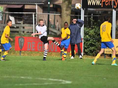 Maarssen C1 - Legmeervogels C1 (27-10-2012)