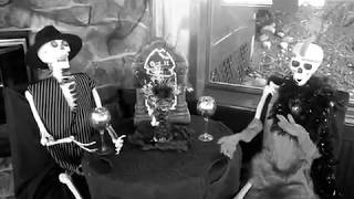 Alaska y Dinarama - Carne, Huesos, y Tú