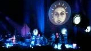 Arcade Fire - Black Wave, Bad Vibrations