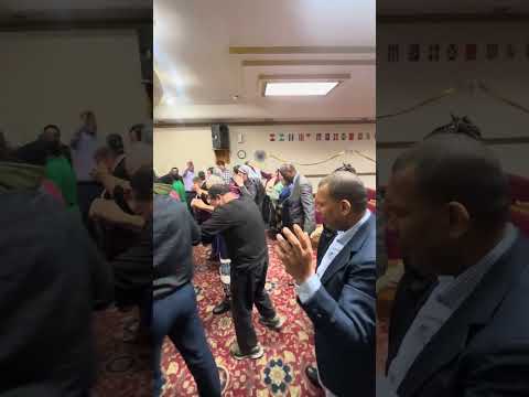 Ministrando mi hermano y amigo pastor Julio César Aquino para la gloria del Padre😇🙏😃😇