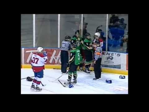 Mitchell Moroz vs Jayden Hart Oct 4, 2013