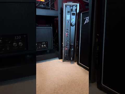 Amp Closet Setup - Wizard HellRazor, Bogner Ultra, Revv Gen120 mk3, Peavey Invective