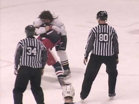 Jordan Owens vs Ryan Reaves