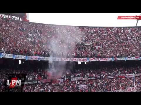 "Yo quiero mi cajón pintado rojo y blanco... - vs Independiente - Torneo Final 2013" Barra: Los Borrachos del Tablón • Club: River Plate