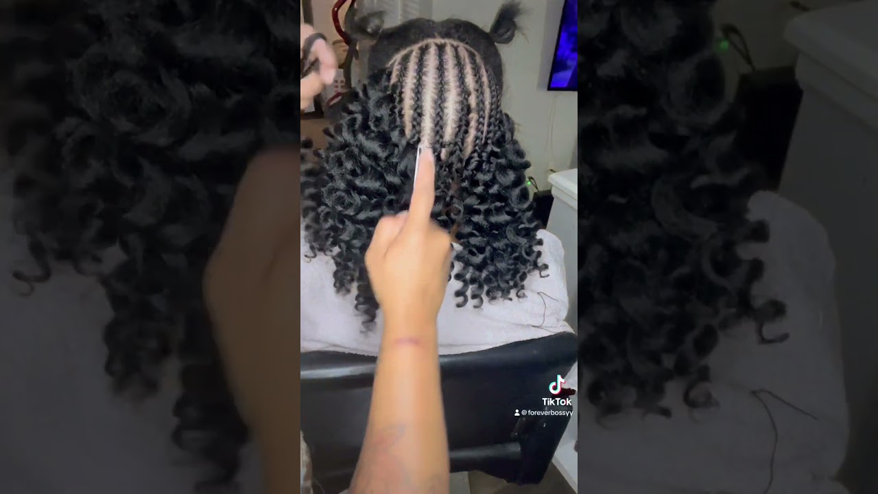 Half Up and Down Crochet Method.  💕 #crochetbraids #halfuphalfdown #crochethairstyle