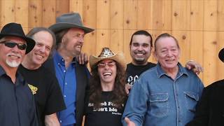 She Never Spoke Spanish To Me  -  TEXAS TORNADOS.