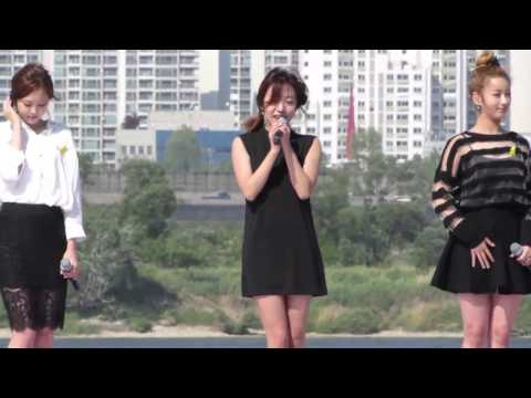 Sunday Monday A Pink Live @ New Life For Children MBC Special