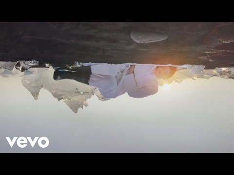 Video thumbnail for L’Ultima Canzone Del Mondo