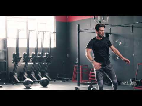 Fitbit Ionic �dition adidas 