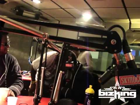 OL KAINRY ET JANGO JACK A LA NOCTURNE (SKYROCK) "SOYONS FOUS"