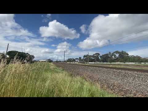 BL27 G539 7735V wagon transfer to Geelong in Hoppers crossing