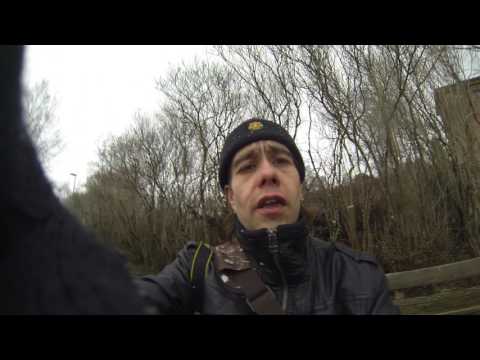 Aattelin ottaa valokuvia