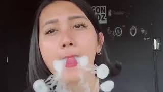 Download lagu Cewek cantik vape mp3 Download lagu Cewek cantik vape mp3