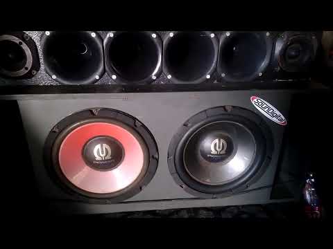 2 12 Pioneer Tocando Carretinha Demolidora