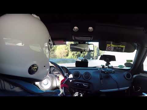 Alfa 4c Spider folgt Ruf Cayman auf der Nordschleife