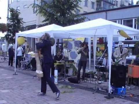 Kattotuuletin Kettutyttö, Oh Yeah!