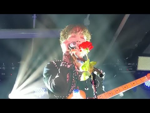 The Rose - She's in the Rain Live in Manchester 191127 더로즈 We Rose You Tour