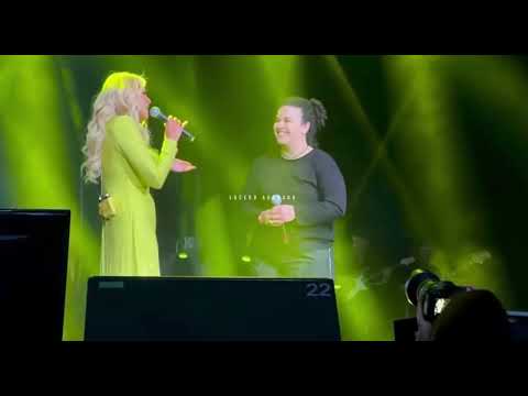 Lucero Mijares y Yuri cantan Yo Te Pido Amor en el Auditorio Nacional 🥰🫶🏻🎶