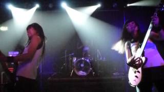 SHONEN KNIFE: &quot;COBRA VS MONGOOSE&quot; LIVE IN LONDON 11/9/2011 (PT 14 OF 19)