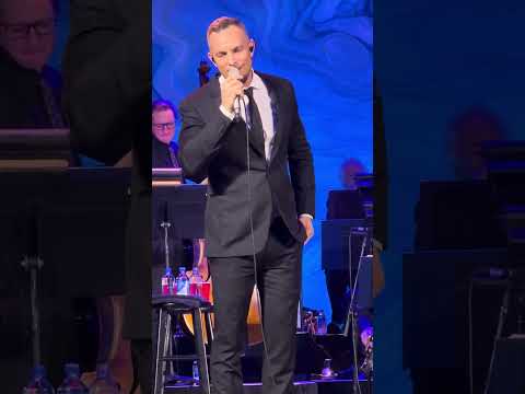 Mark Tremonti Sings Frank Sinatra “New York, New York”  Live at The Borgata Music Box