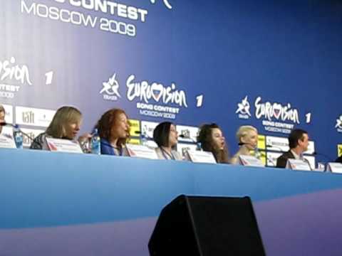 Spain 2009: Soraya singing at Press Conference