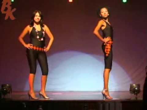 Pasarela en Uniforme Grupo #2 - Presentación Modelos 2008