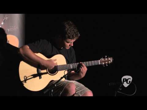 Montreal Guitar Show '10 - Beneteau Guitars played by Craig D'Andrea