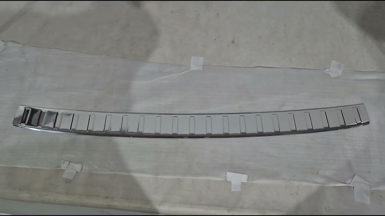 Накладка на задний бампер Carmos Нержавеющая Сталь Глянец Video 1