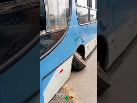 HOMEM SOBREVIVE APÓS SER PRENSADO POR ÔNIBUS EM PONTE NOVA/MG
