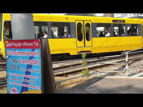 Stadtbahn Stuttgart: Ausfahrt der U13 nach Hedelfingen in Bad Cannstatt (Wilhelmsplatz)