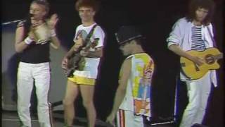 Queen Baby I Don&#39;t Care  Live At Wembley Stadium 1986