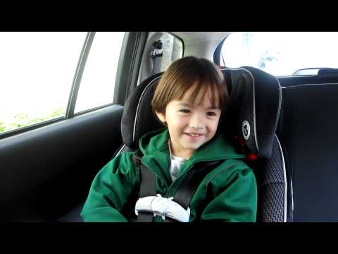 Tuti cantando "SINA" Djavan