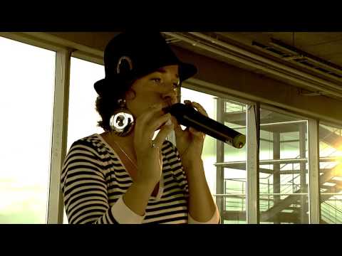 B2H ft. Rebecca Kontus - Kaitseinglid