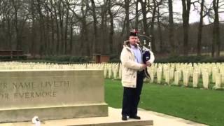 Arnhem Cemetery Flowers of the forest on bagpipes by John Paterson of Kirkcaldy /Kirkliston  , Janu