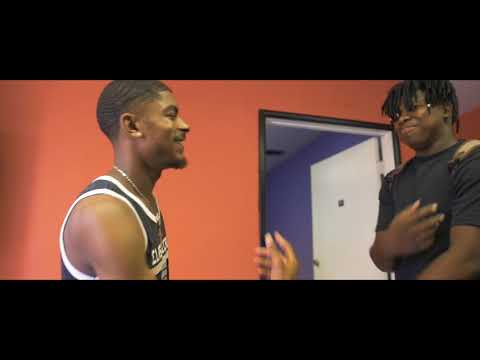 Young Ceno ft. Millswaschoosen - One Question (Gh4 music video)