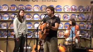 Darren Hanlon and Shelley Short perform 'Scenes of a Separation' on WDVX