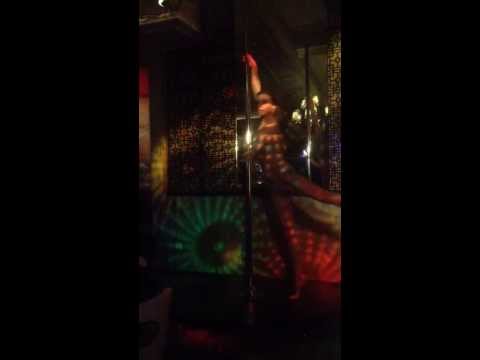 Pole Dance Boyana in La Cubanita
