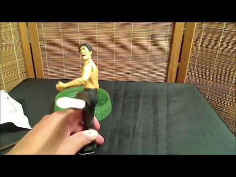 Art Asylum Bruce Lee Action Figure Review