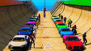 Um confronto eletrizante entre super-heróis em carros e motocicletas spiderman stunt racing GTA 5
