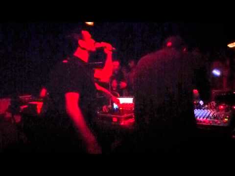 STAND HIGH PATROL FEAT SHANTI D - RUB A DUB ANTHEM (IRATION STEPPA REMIX) VERSION