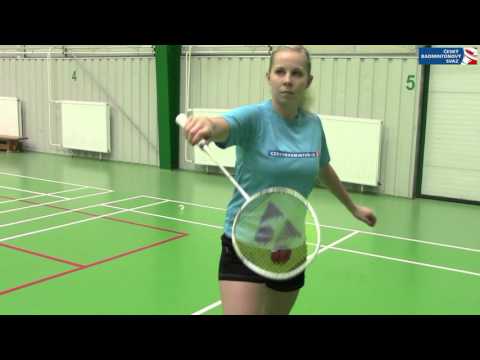 Backhandový útočný výhoz - technika úderu