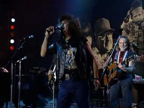 Texas Tornados with Willie Nelson - Wasted Days And Wasted Nights (Live at Farm Aid 1992)