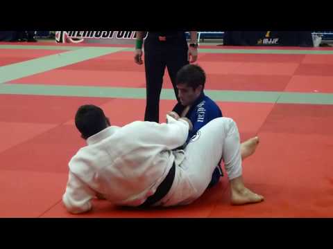 Alex Cabanes vs Antonio Henriques Junior - IBJJF London Open 2014 - Black Adult - Open