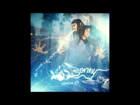 Sonny Moore (Skrillex) - Gypsyhook Vs. DMNDAYS