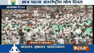Over 60,000 people gather in Ahmedabad to perform Yoga on International Yoga Day