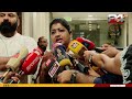 'ടിനിയെ കീറി മുറിക്കാൻ ആരെയും സമ്മതിക്കില്ല, 'അമ്മ'യിൽ തീർക്കാവുന്നത് അമ്മയിൽ തീർക്കണം' DEFAULT Thumbnail