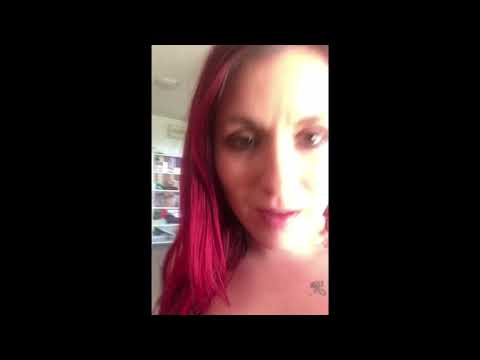 low carb Njokci & omaka iz gamberov buck in spargljev