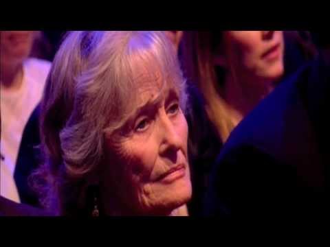 Virginia McKenna receives British Animal Honour from Brian May & Anita Dobson 11 Apr 2013