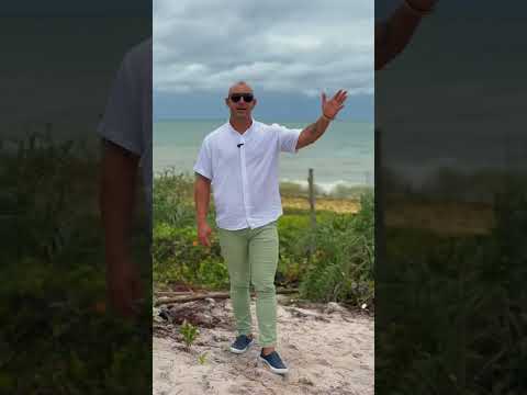 Na privilegiada região do Mutary, em Santa Cruz Cabrália, o Brisas do Mutary pé na areia