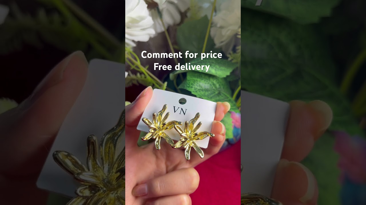 Gold Wavy Flower Studs, Statement Floral Earrings, Modern Abstract Flower Jewelry, Chunky Botanical